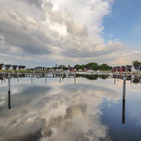 Stunning home in Zerpenschleuse with 2 Bedrooms&WiFi Buitenkant foto