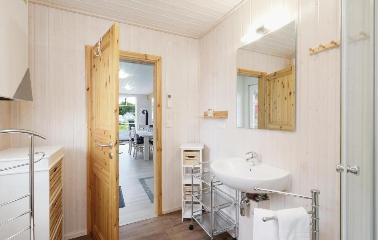 Stunning home in Zerpenschleuse with 2 Bedrooms&WiFi Buitenkant foto